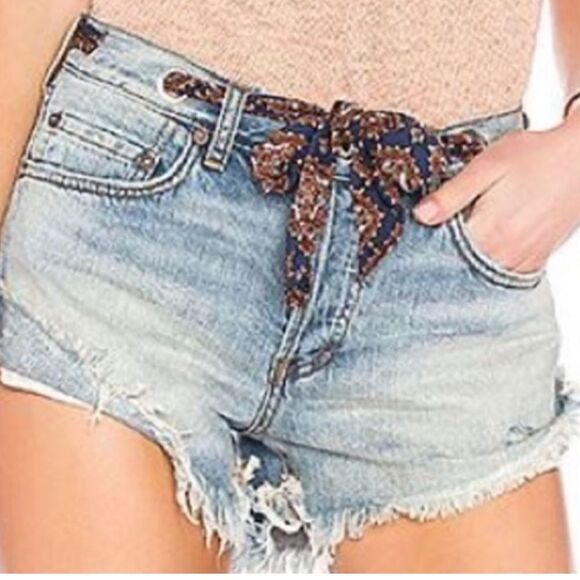 Free People We The Free Relaxed Distressed
Grommet Jean Shorts size 28 - Picture 2 of 7